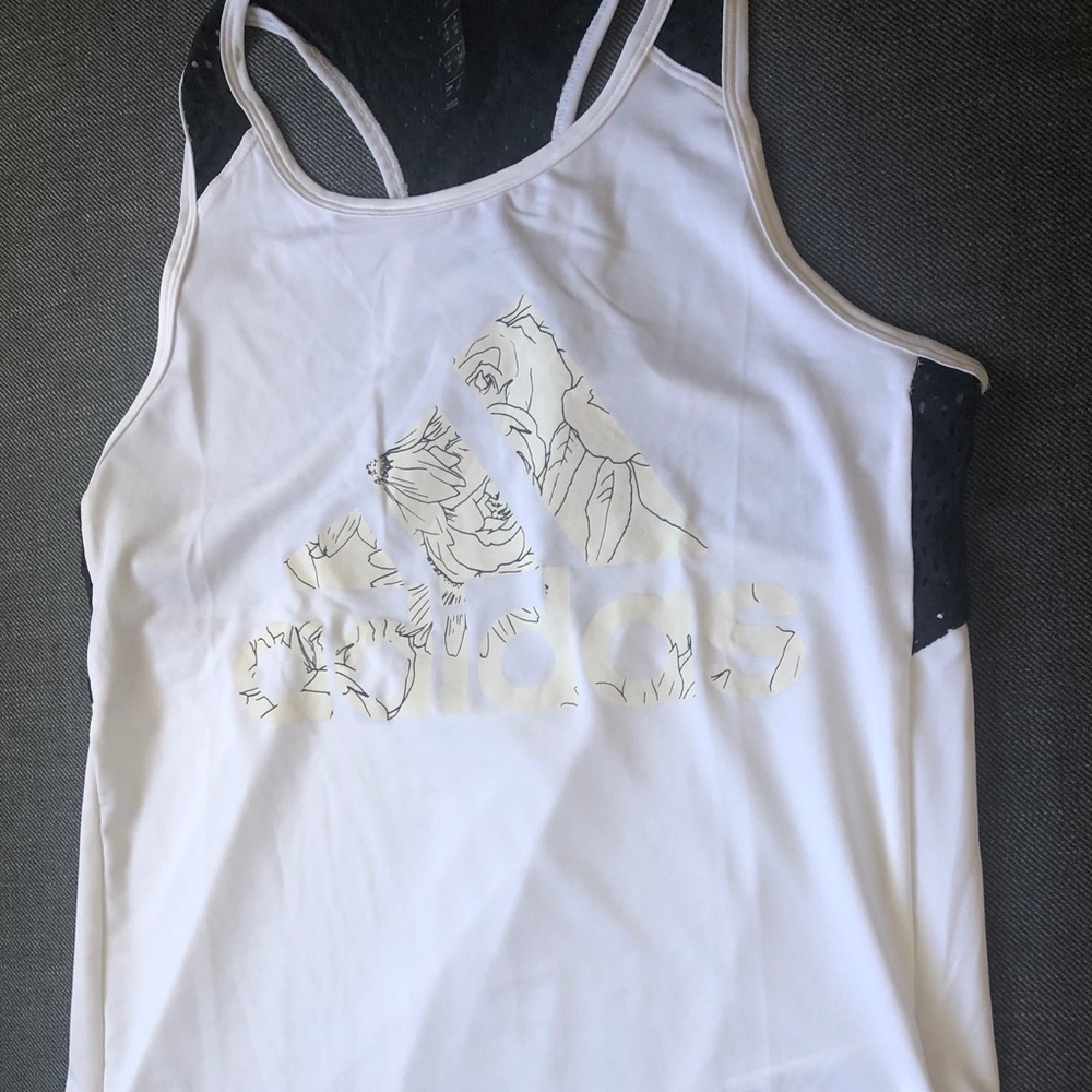 New Adidas size Small top